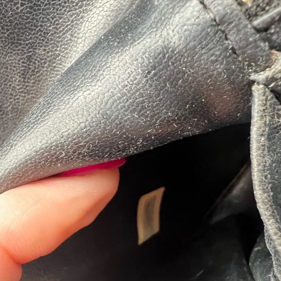 CHANEL Bicolore CC Logo Lambskin Cosmetics Vanity Bag. - Picture 13 of 13